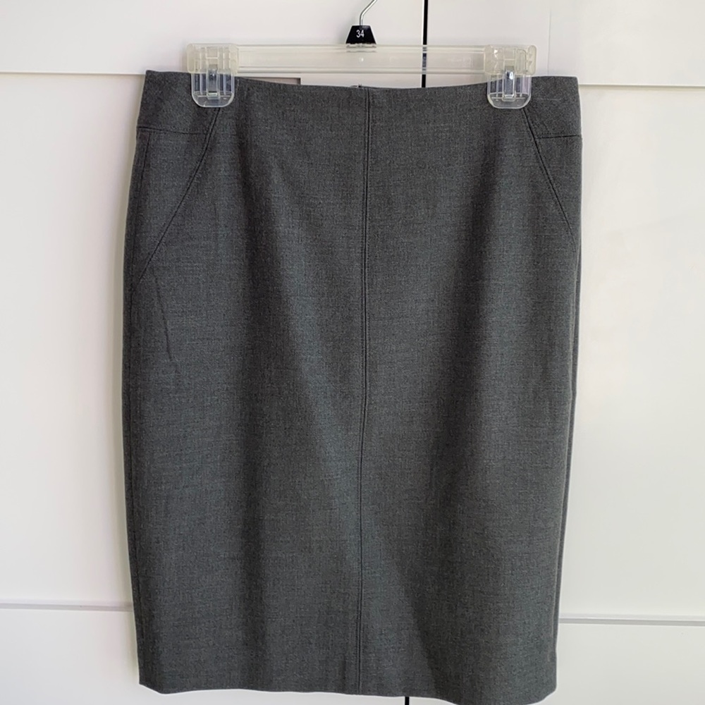 LOFT Lined grey business skirt size 6